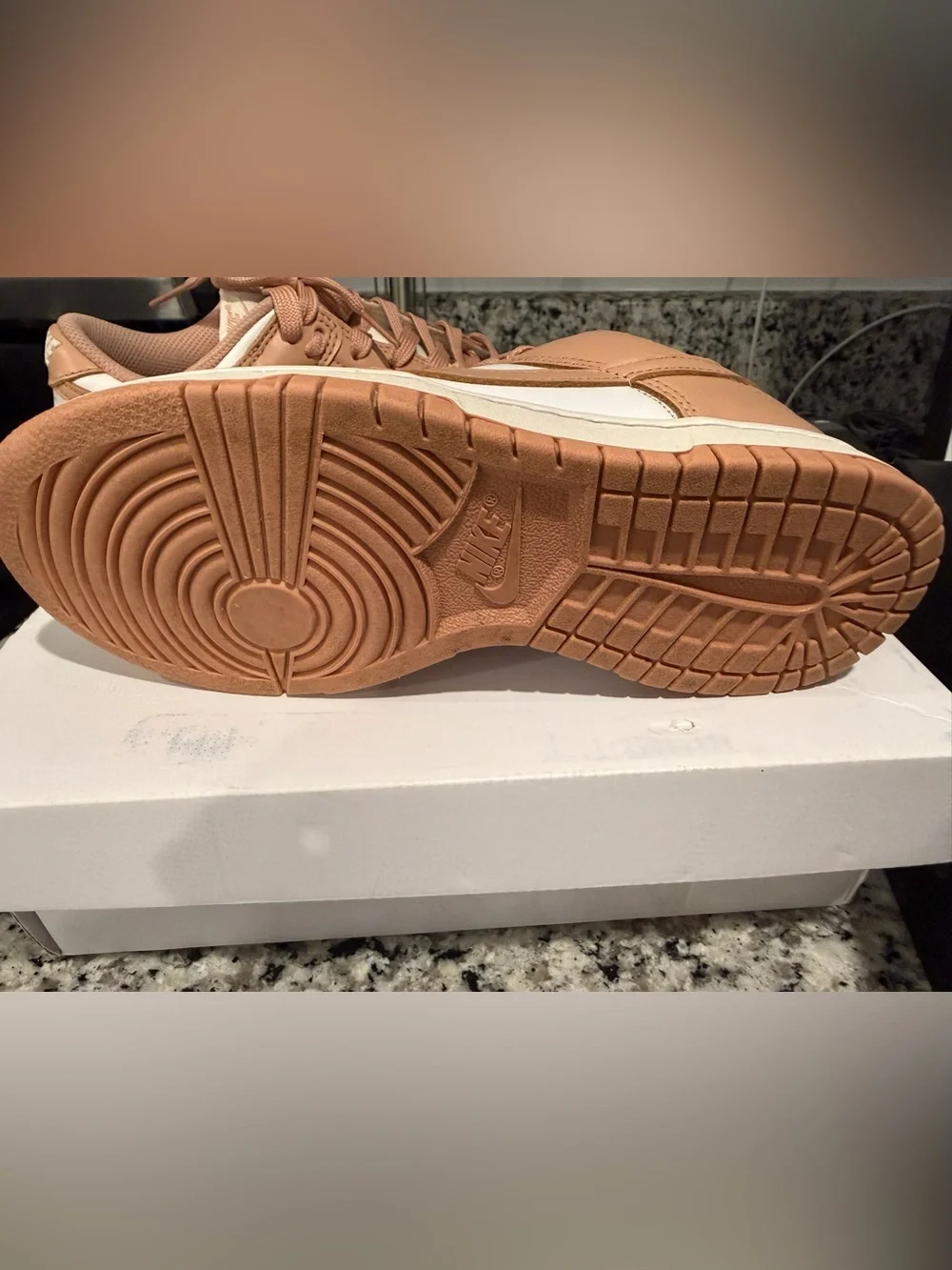 Nike low top